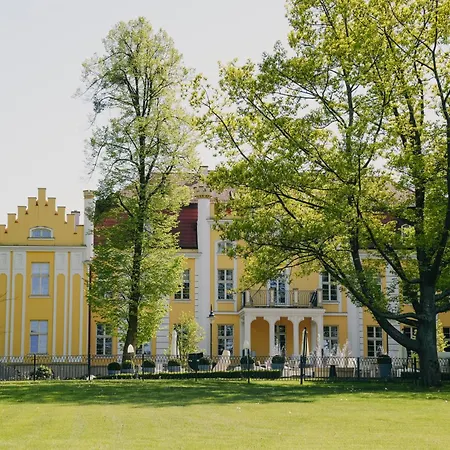 Szálloda Relais & Chateaux Quadrille - Adults Only Gdynia