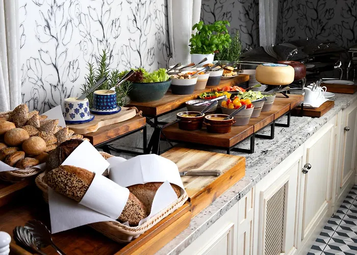 Relais & Chateaux Hotel Quadrille - Adults Only Отель