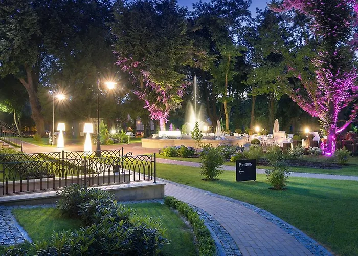 Отель Relais & Chateaux Hotel Quadrille - Adults Only Гдыня