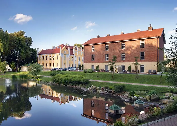 Отель Relais & Chateaux Hotel Quadrille - Adults Only Гдыня